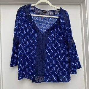 Jessica Simpson V-neck Tassle Lace Trim Tunic Plus Size S Blue Bell Sleeve